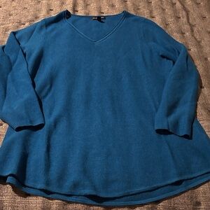 Size medium, v neck tunic sweater dress